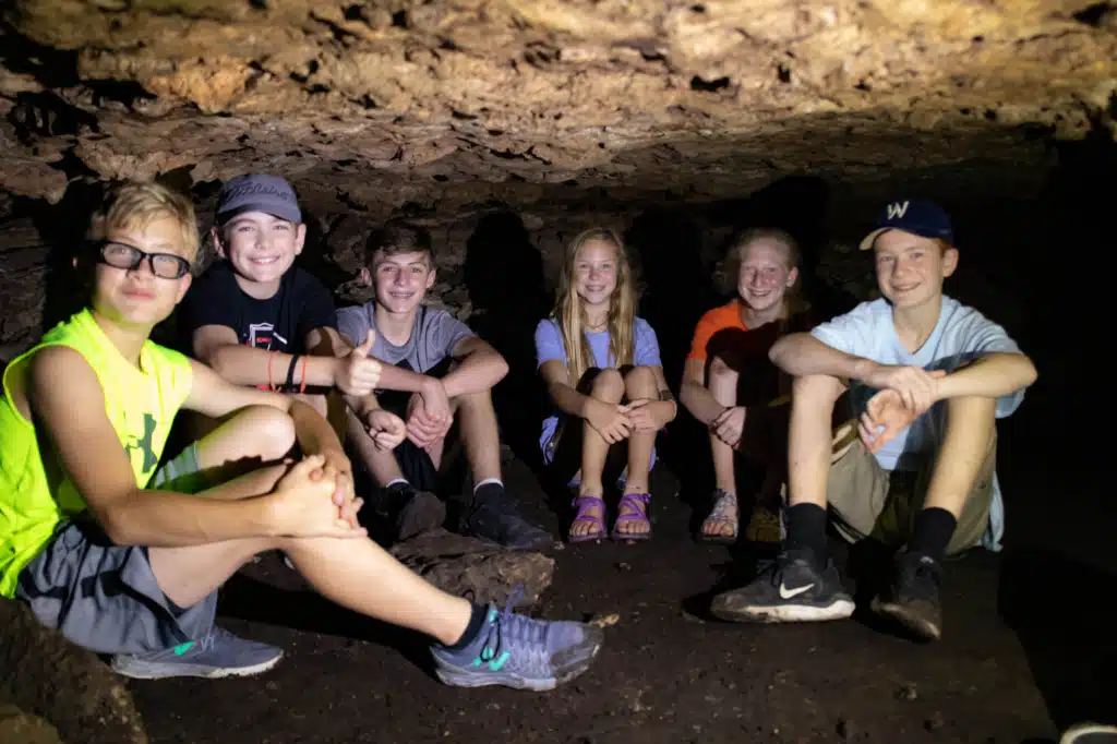 LLYC-FirstSession-190606-002